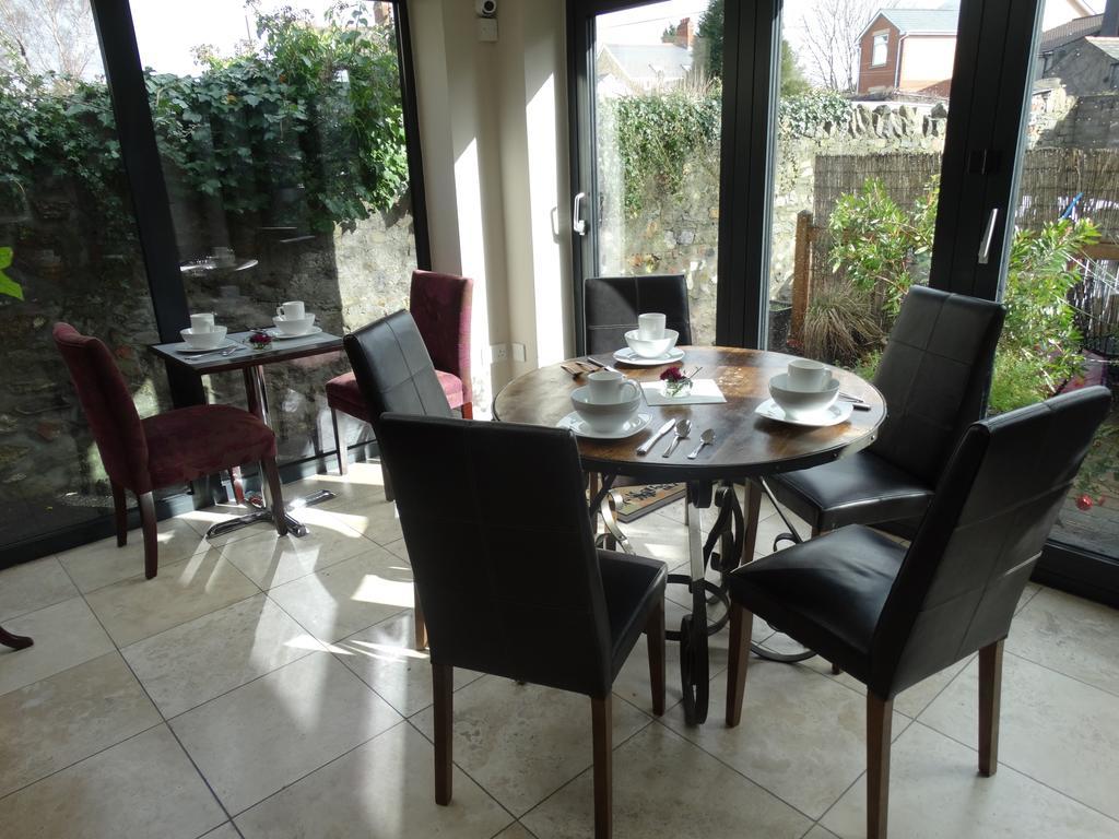 Number One Hundred Bed And Breakfast Cardiff Exterior foto