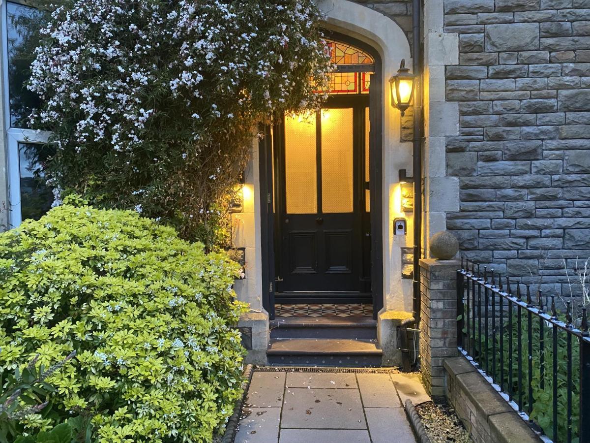Number One Hundred Bed And Breakfast Cardiff Exterior foto